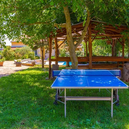 公寓 Charming In Pula With Swimming Pool Valtura