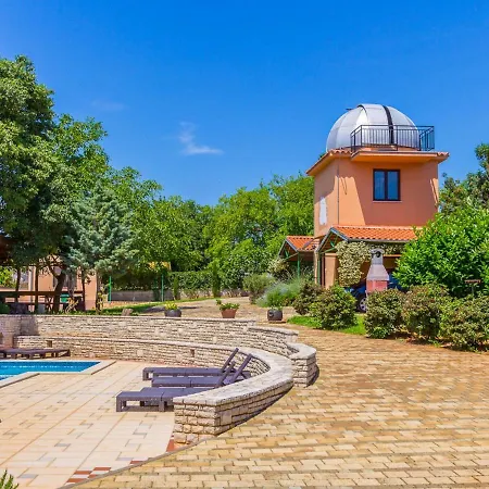 Charming In Pula With Swimming Pool